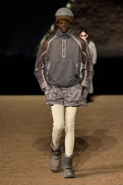 Look 35